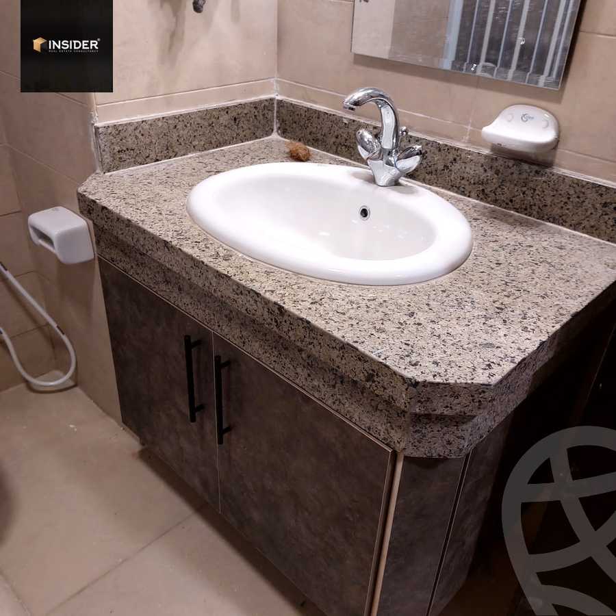 https://aqarmap.com.eg/en/listing/4191483-for-sale-cairo-new-cairo-compounds-jyd