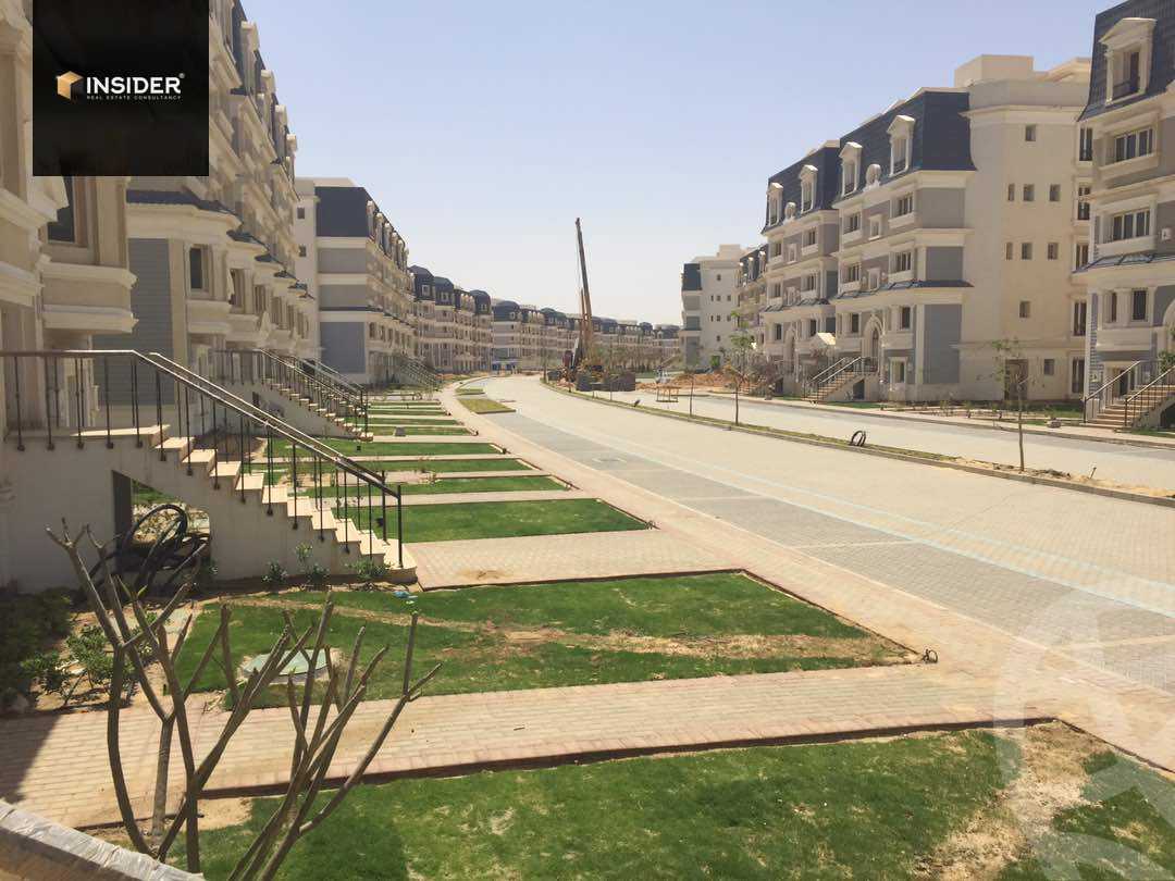 https://aqarmap.com.eg/ar/listing/4899565-for-sale-cairo-new-cairo-compounds-mountain-view-hyde-park