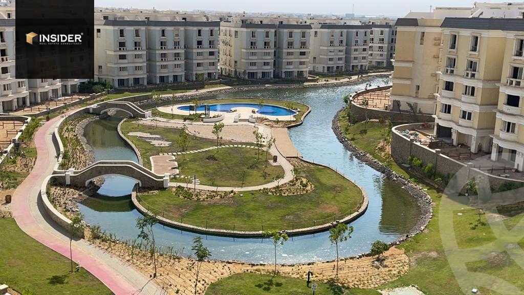 https://aqarmap.com.eg/en/listing/5313187-for-sale-cairo-new-cairo-compounds-mountain-view-hyde-park