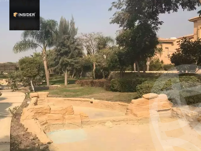 https://aqarmap.com.eg/en/listing/5356778-for-sale-cairo-el-shorouk-compounds-el-hayah-residence