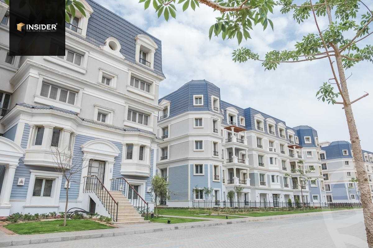 https://aqarmap.com.eg/en/listing/5367401-for-sale-cairo-new-cairo-compounds-mountain-view-hyde-park