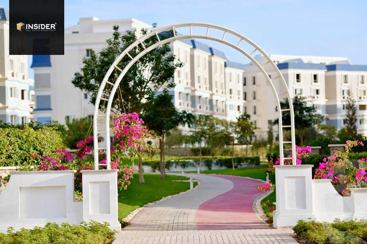 https://aqarmap.com.eg/ar/listing/5380588-for-sale-cairo-new-cairo-compounds-mountain-view-hyde-park