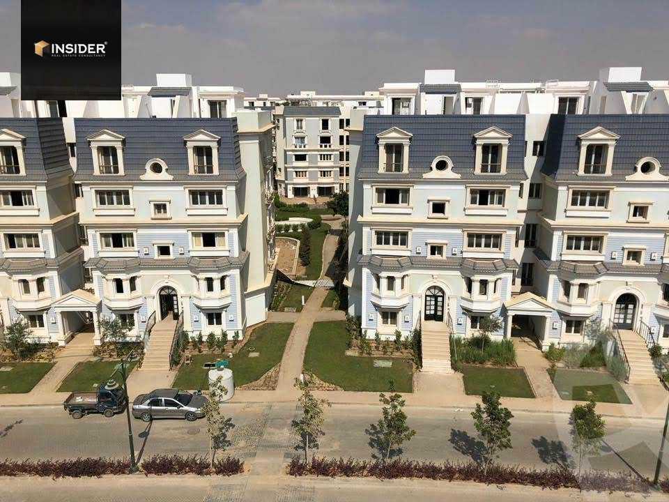 https://aqarmap.com.eg/en/listing/5389799-for-sale-cairo-new-cairo-compounds-mountain-view-hyde-park