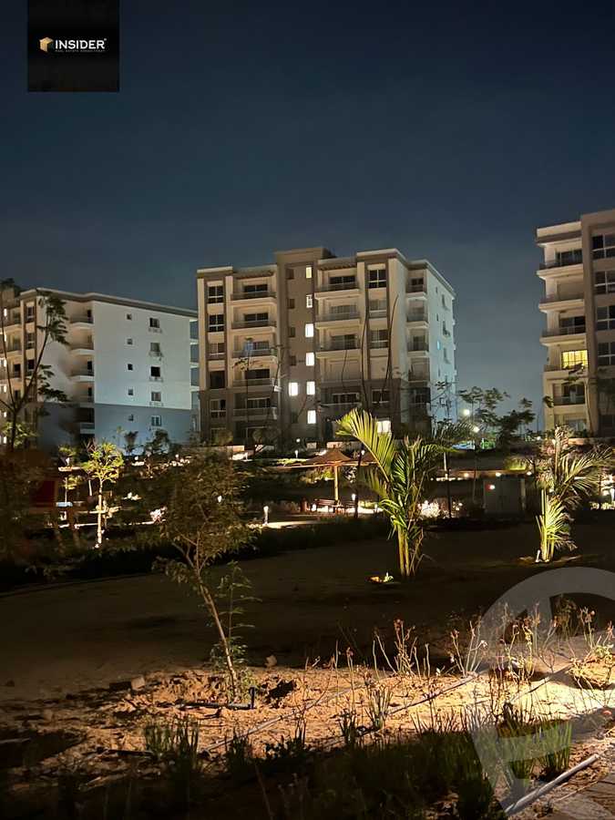 https://aqarmap.com.eg/ar/listing/5421226-for-sale-cairo-new-cairo-compounds-hyde-park-cluster-18-hyde-park