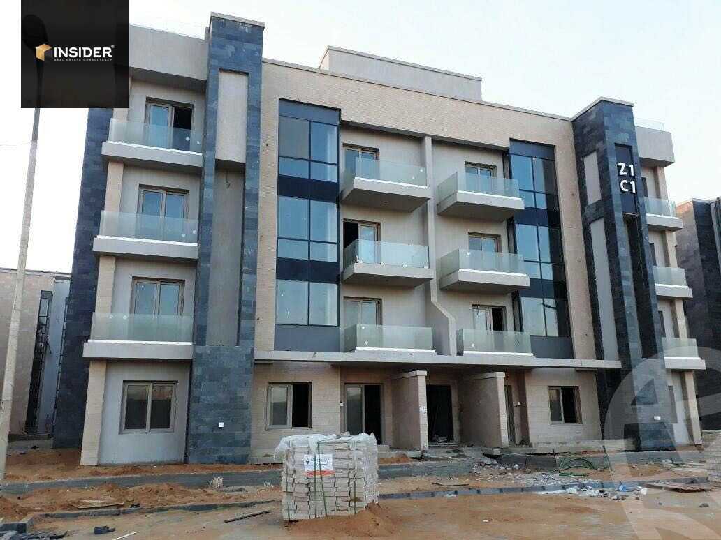 https://aqarmap.com.eg/en/listing/5627111-for-sale-cairo-new-cairo-compounds-moon-valley
