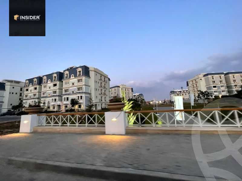 https://aqarmap.com.eg/en/listing/5631831-for-sale-cairo-new-cairo-compounds-mountain-view-hyde-park