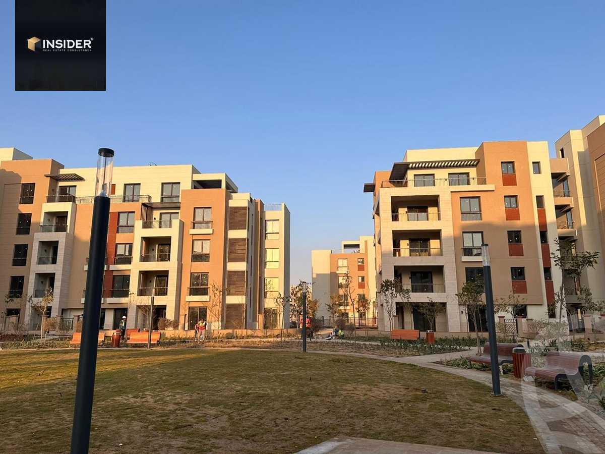 https://aqarmap.com.eg/en/listing/5661747-for-sale-cairo-new-cairo-compounds-district-5-d-park-district-5-compound-marakez
