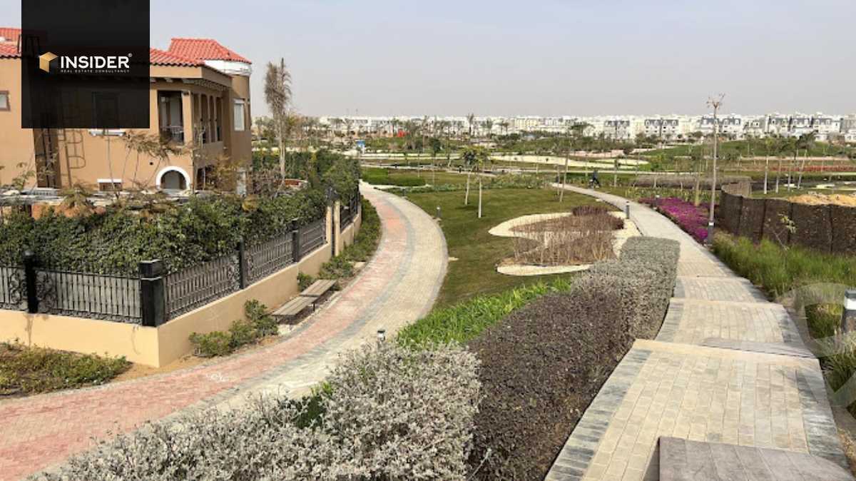 https://aqarmap.com.eg/en/listing/5664416-for-sale-cairo-new-cairo-compounds-hyde-park