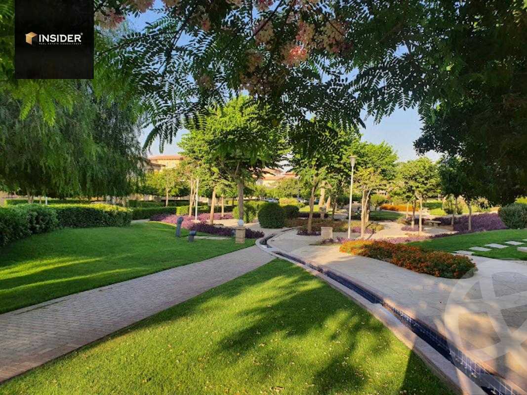 https://aqarmap.com.eg/en/listing/5664416-for-sale-cairo-new-cairo-compounds-hyde-park