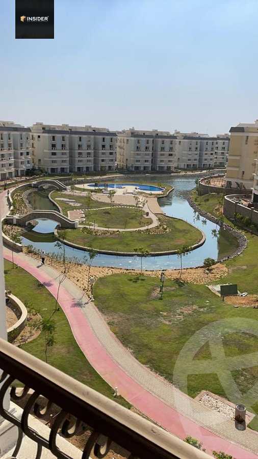 https://aqarmap.com.eg/en/listing/5696014-for-sale-cairo-new-cairo-compounds-mountain-view-hyde-park