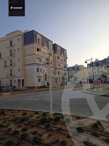 https://aqarmap.com.eg/ar/listing/5731114-for-sale-cairo-new-cairo-compounds-garden-residence-hyde-park
