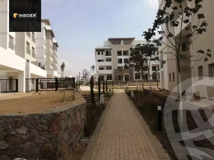 https://aqarmap.com.eg/en/listing/5728472-for-sale-cairo-new-cairo-compounds-hyde-park-centre-ville-hyde-park