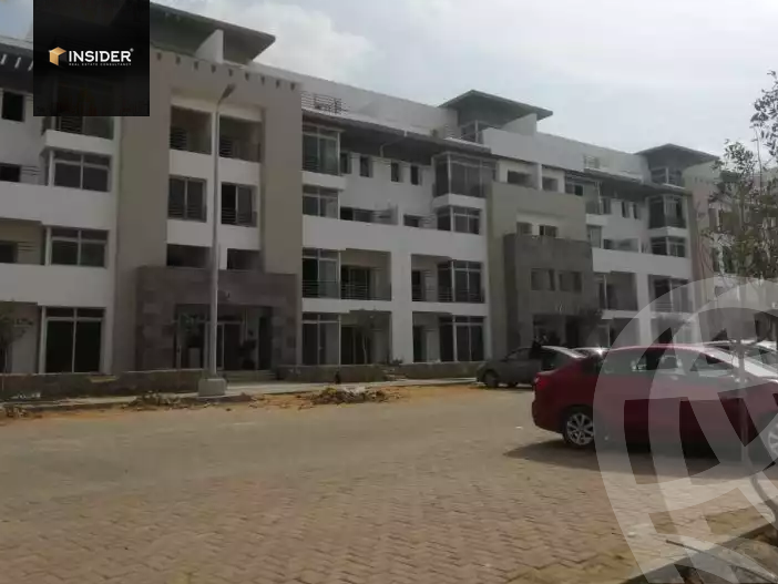 https://aqarmap.com.eg/en/listing/5728472-for-sale-cairo-new-cairo-compounds-hyde-park-centre-ville-hyde-park