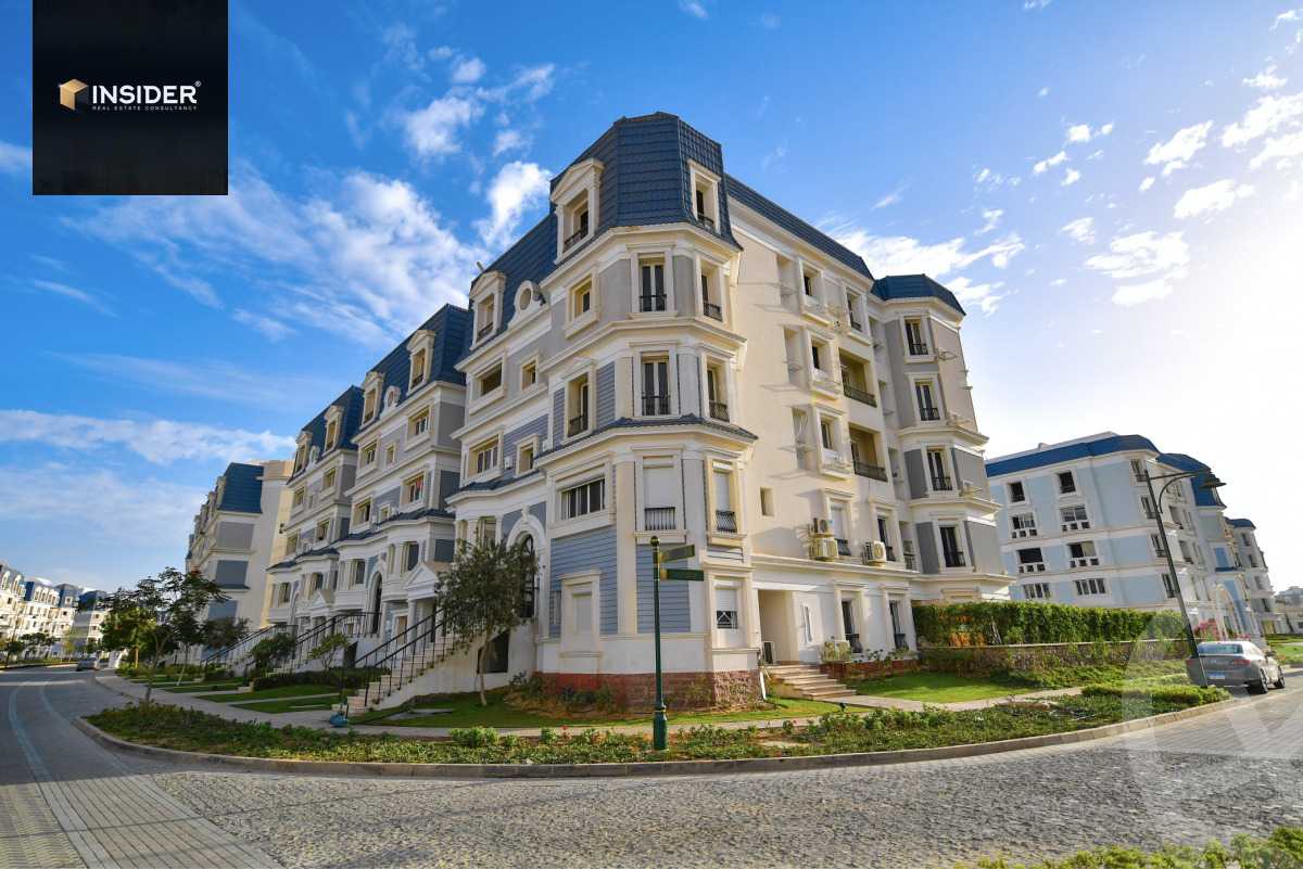 https://aqarmap.com.eg/en/listing/5805534-for-sale-cairo-new-cairo-compounds-mountain-view-hyde-park