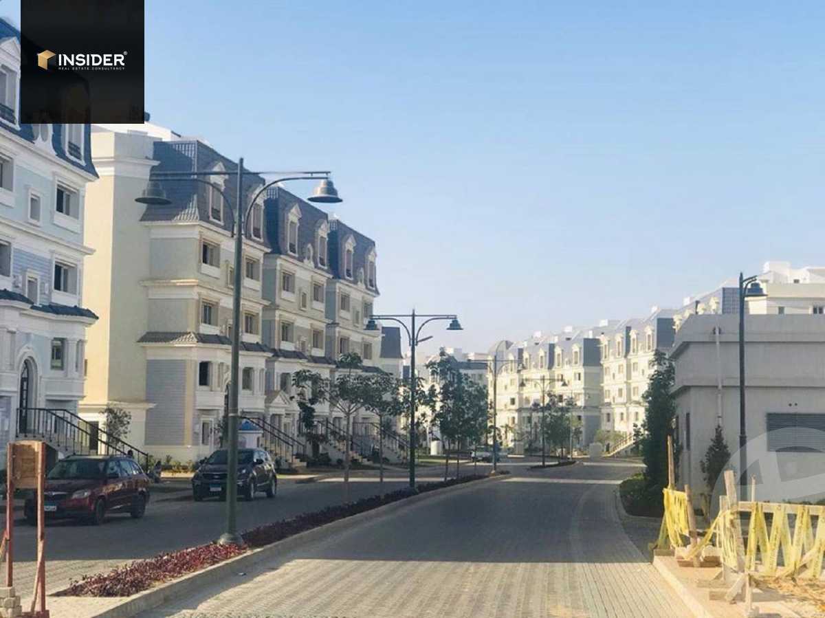 https://aqarmap.com.eg/en/listing/5805534-for-sale-cairo-new-cairo-compounds-mountain-view-hyde-park