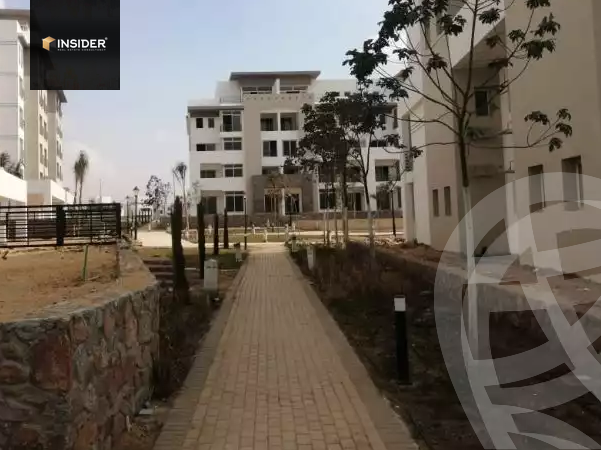 https://aqarmap.com.eg/ar/listing/5815099-for-sale-cairo-new-cairo-compounds-hyde-park-park-corner-hyde-park