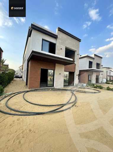 https://aqarmap.com.eg/ar/listing/5967456-for-sale-cairo-new-cairo-compounds-azzar