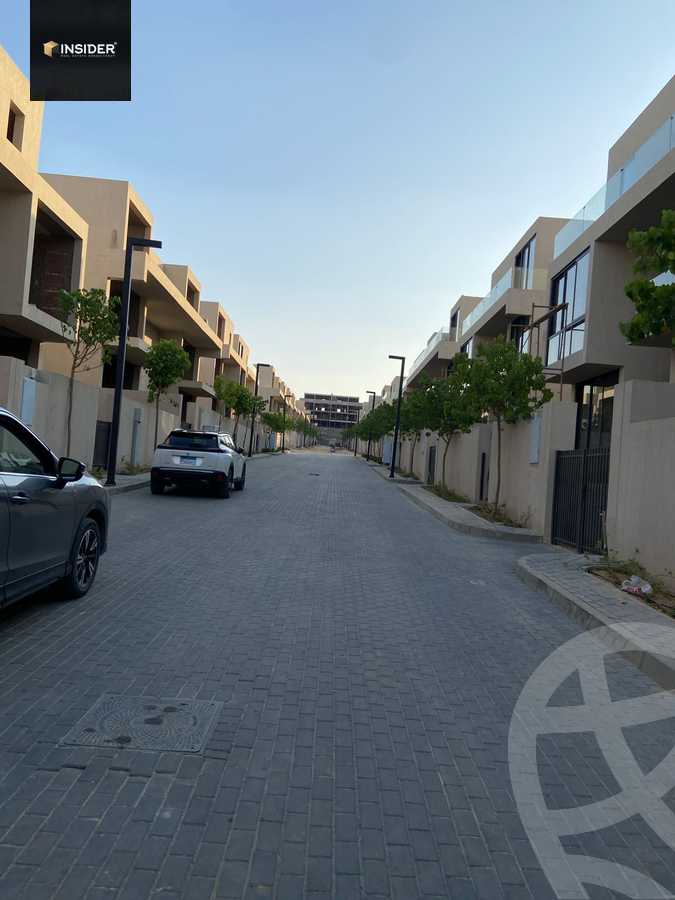 https://aqarmap.com.eg/en/listing/6036376-for-sale-cairo-new-cairo-compounds-lake-view-boutique-el-hazek
