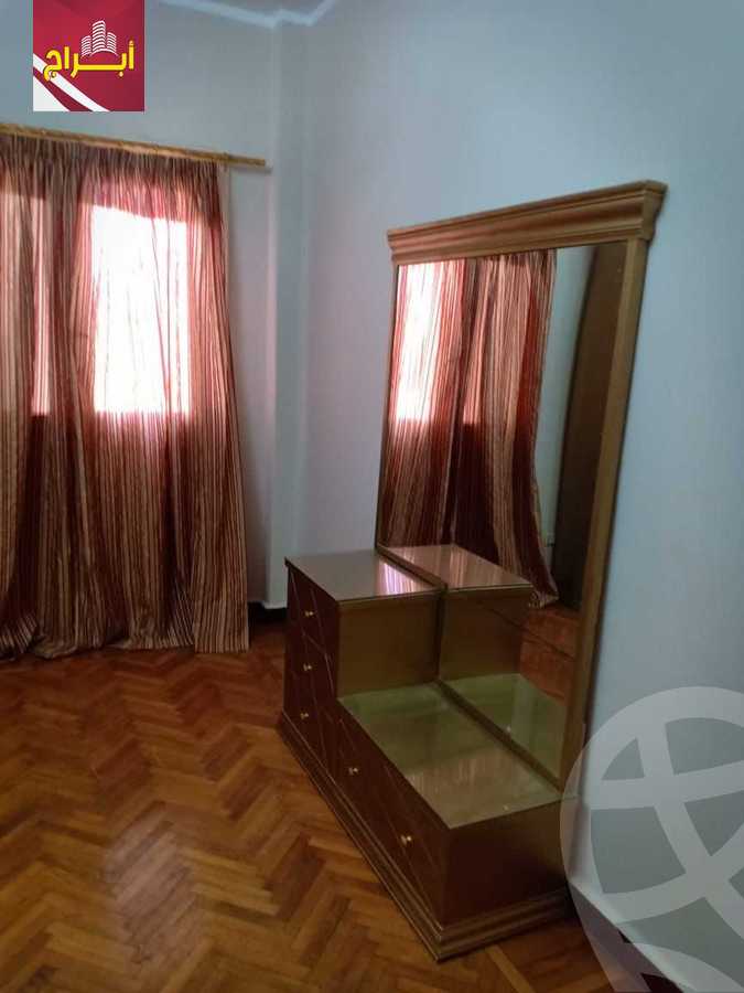 https://aqarmap.com.eg/ar/listing/3809065-for-sale-cairo-manial-kwrnysh-lmnyl