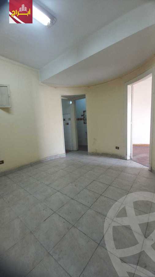 https://aqarmap.com.eg/ar/listing/3836438-for-sale-cairo-ljyz-shareaa-morad  charel degol