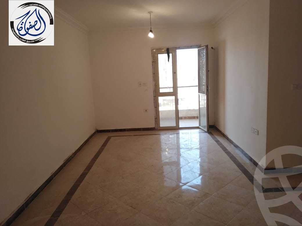 https://aqarmap.com.eg/en/listing/2732389-for-sale-cairo-new-cairo-el-gameyat-jnwb-ljm-yt-sakan-masr