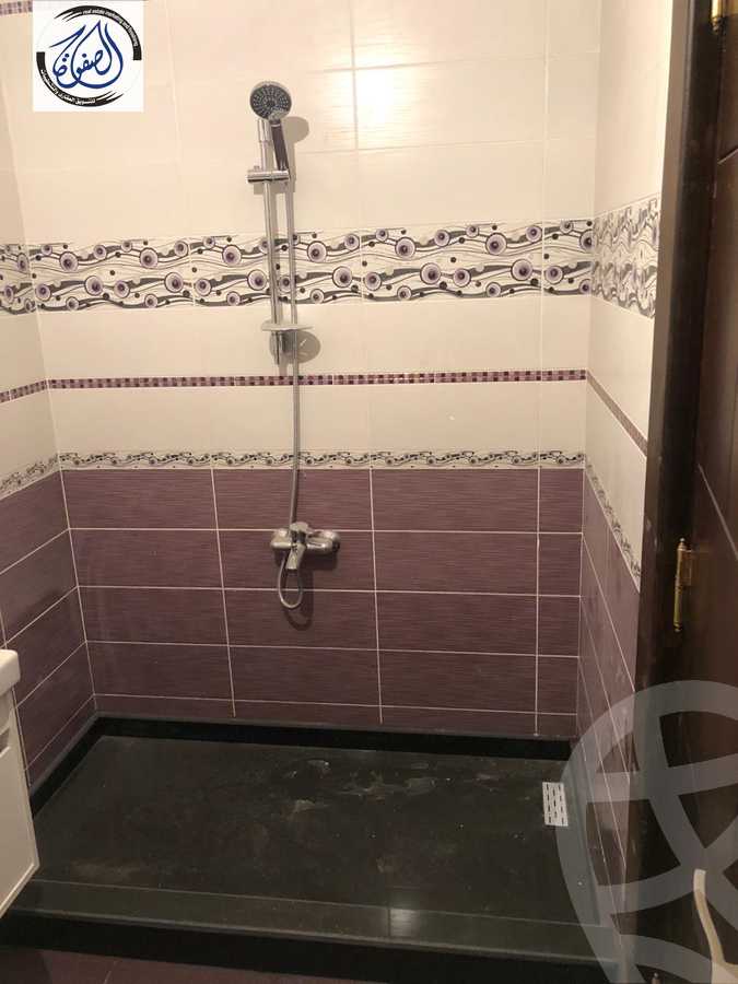 https://aqarmap.com.eg/en/listing/5864905-for-rent-cairo-new-cairo-compounds-el-mostashareen-compound