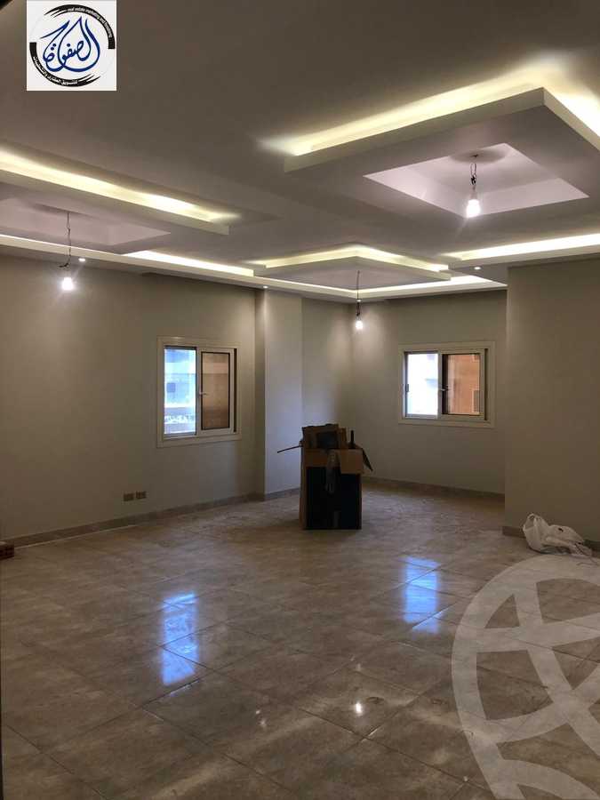 https://aqarmap.com.eg/en/listing/5864905-for-rent-cairo-new-cairo-compounds-el-mostashareen-compound