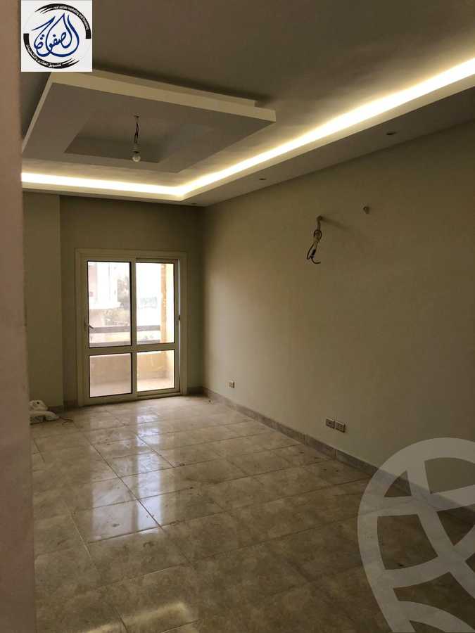 https://aqarmap.com.eg/en/listing/5864905-for-rent-cairo-new-cairo-compounds-el-mostashareen-compound