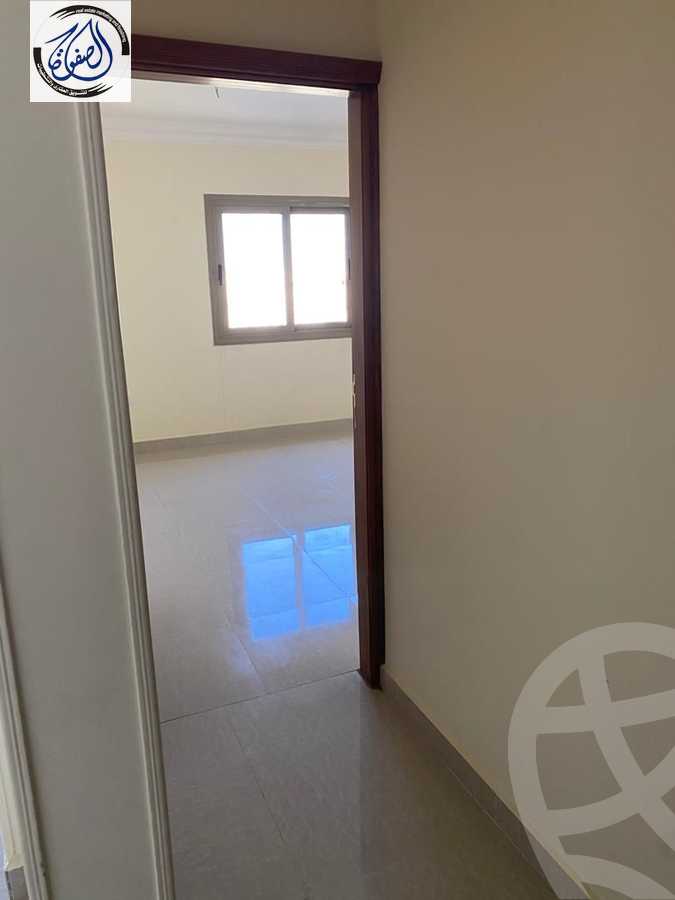 https://aqarmap.com.eg/ar/listing/3167074-for-rent-cairo-new-cairo-compounds-el-ashrafia