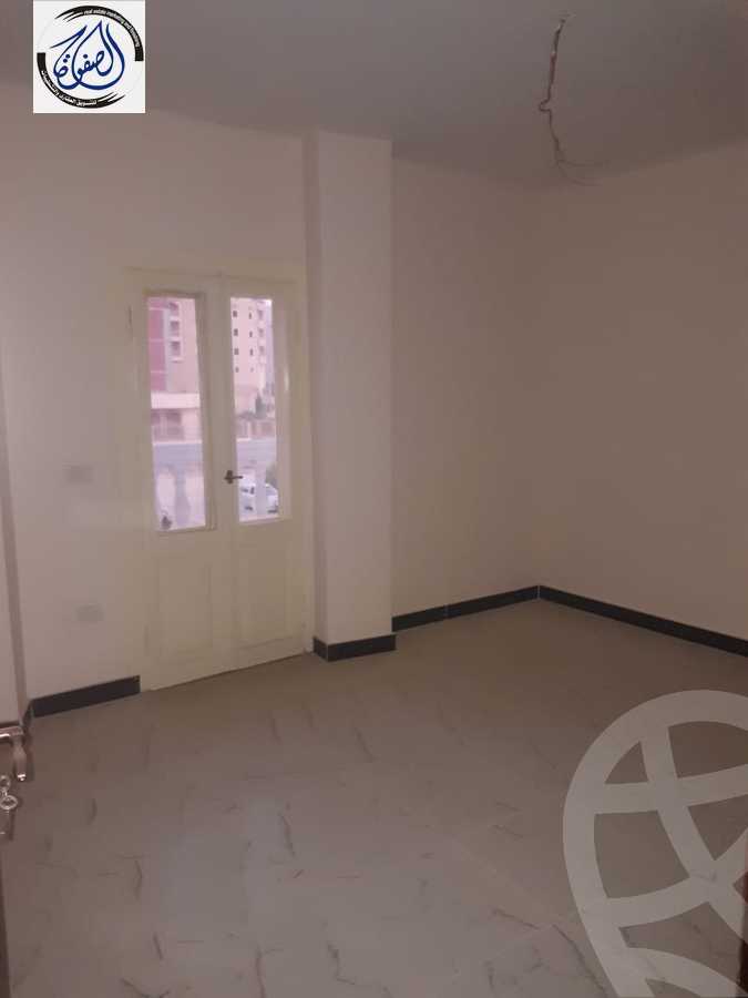 https://aqarmap.com.eg/ar/listing/3704998-for-rent-cairo-new-cairo-jrdyny-hyts-bw-lhwl