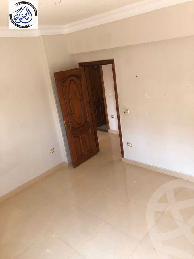 https://aqarmap.com.eg/ar/listing/3795406-for-rent-new-cairo-gharb-arabella-selim-st