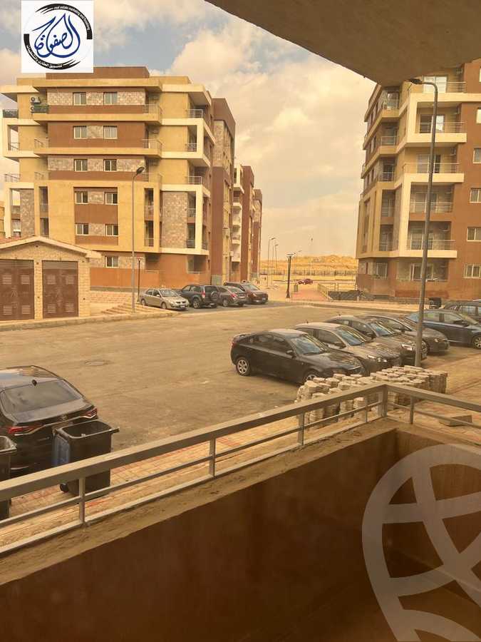 https://aqarmap.com.eg/en/listing/3827279-for-sale-cairo-new-cairo-compounds-dar-misr-el-koronfel