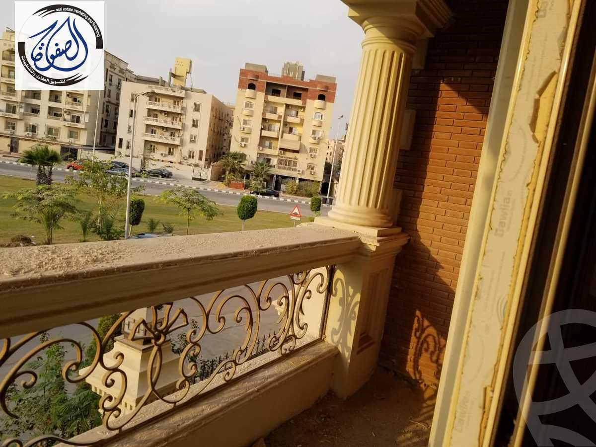https://aqarmap.com.eg/ar/listing/3832393-for-sale-new-cairo-first-settlement-el-shaheed-asem-farag-st