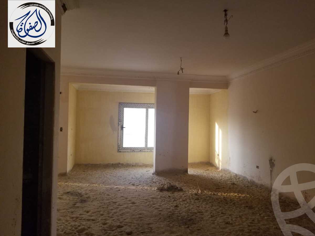 https://aqarmap.com.eg/ar/listing/3832393-for-sale-new-cairo-first-settlement-el-shaheed-asem-farag-st