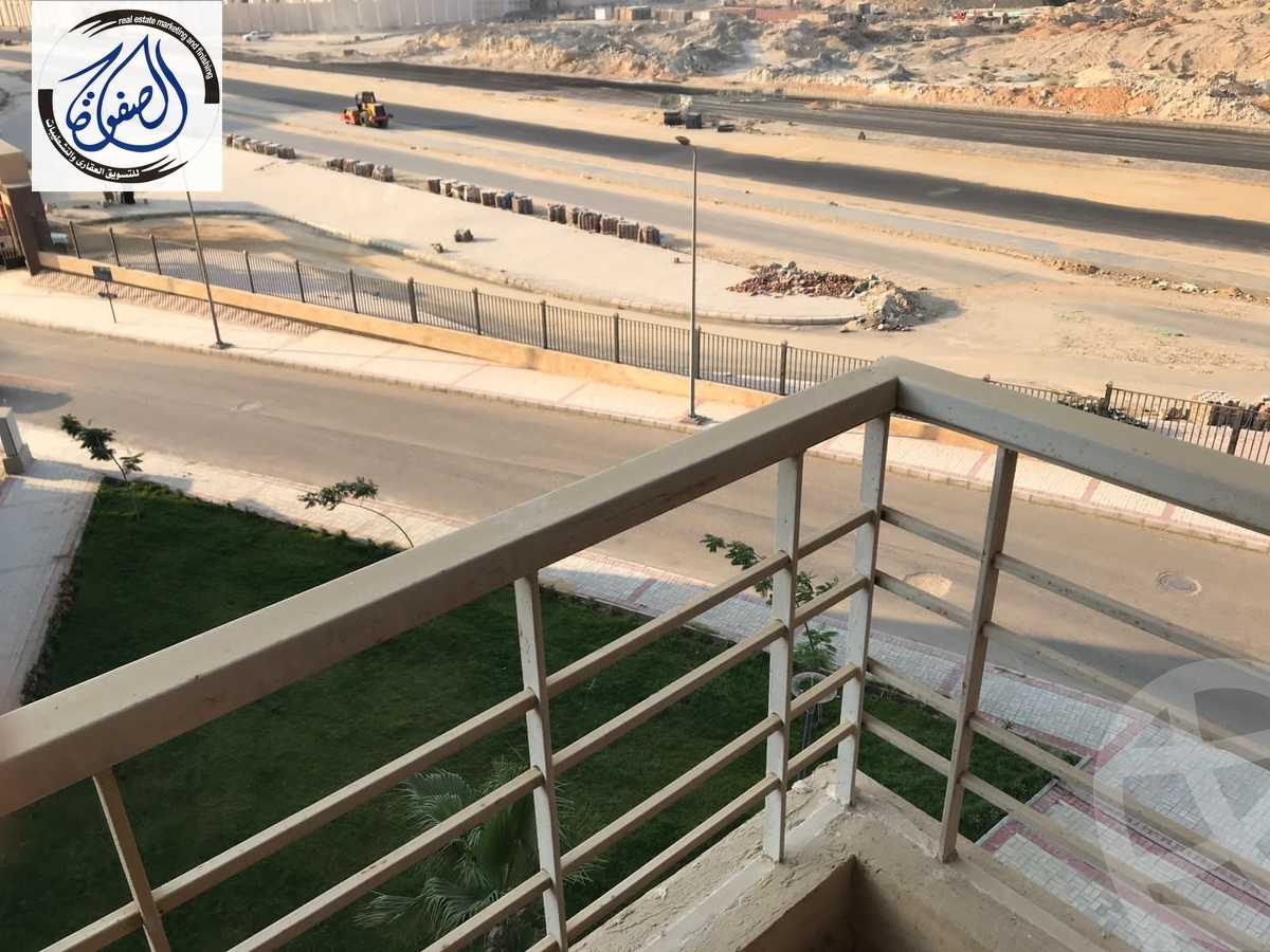 https://aqarmap.com.eg/en/listing/3847208-for-sale-cairo-new-cairo-compounds-dar-misr-el-koronfel