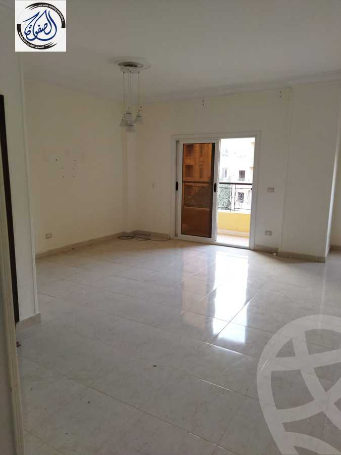 https://aqarmap.com.eg/ar/listing/3853341-for-rent-cairo-new-cairo-south-investors-mohammed-nagib-axis-st