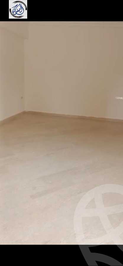 https://aqarmap.com.eg/ar/listing/3871371-for-rent-cairo-new-cairo-south-investors-mohammed-nagib-axis-st