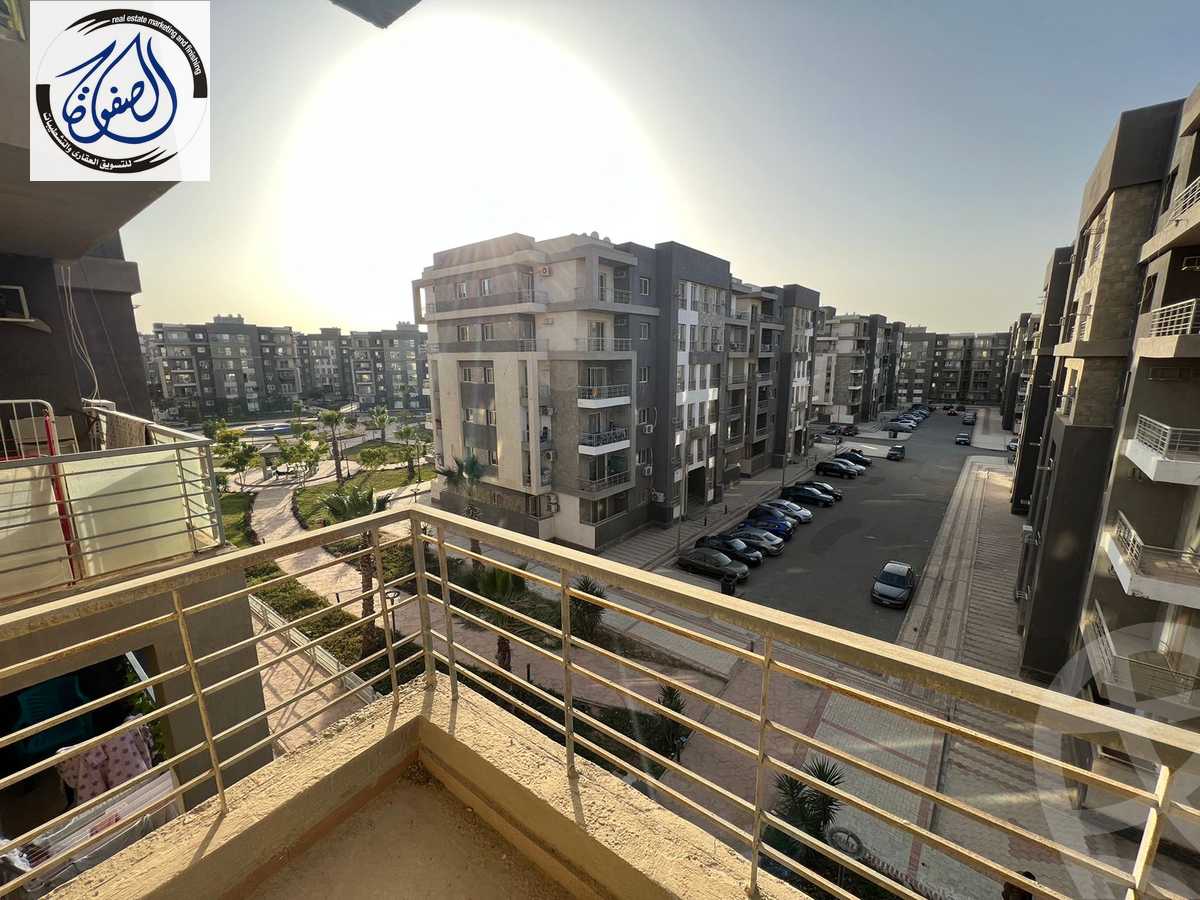 https://aqarmap.com.eg/en/listing/3915893-for-sale-cairo-new-cairo-compounds-dar-misr-el-koronfel