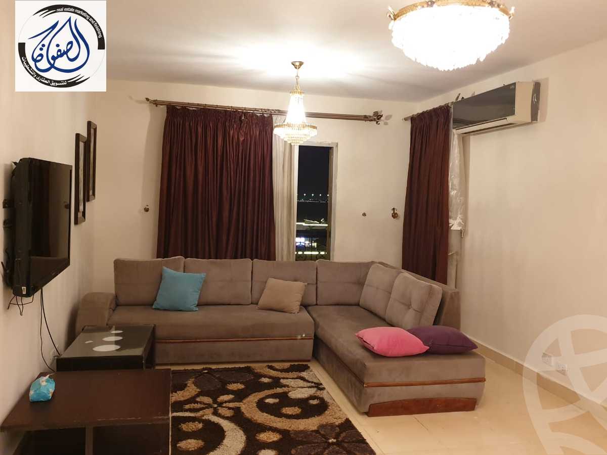 https://aqarmap.com.eg/en/listing/6066025-for-rent-cairo-new-cairo-lrhb-city-phase-4-mohammed-farid-st