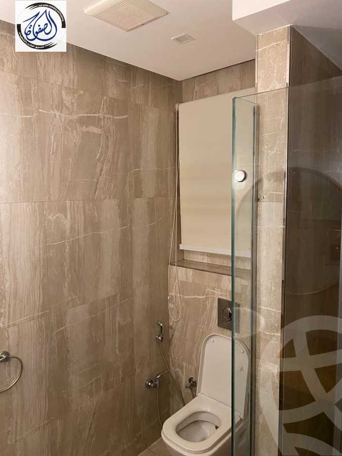 https://aqarmap.com.eg/en/listing/4168458-for-sale-cairo-new-cairo-compounds-hayati-residence