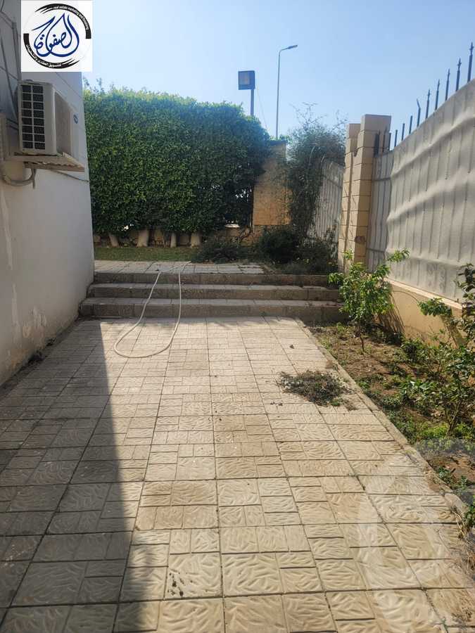 https://aqarmap.com.eg/en/listing/4171968-for-sale-cairo-new-cairo-compounds