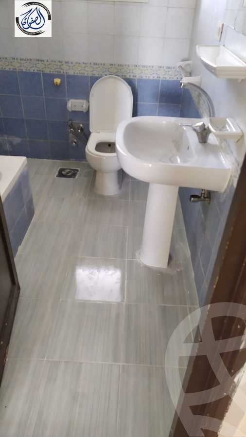 https://aqarmap.com.eg/en/listing/4225663-for-rent-cairo-new-cairo-lrhb-city-phase-2-saed-ibn-mouaaz-st
