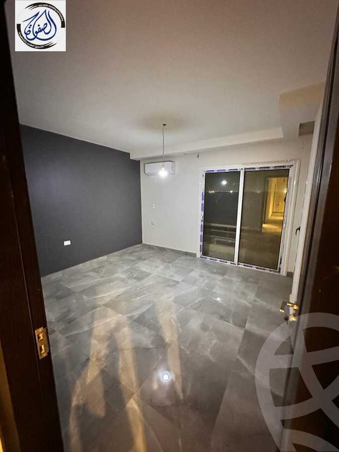 https://aqarmap.com.eg/en/listing/4239545-for-rent-cairo-new-cairo-compounds-the-square