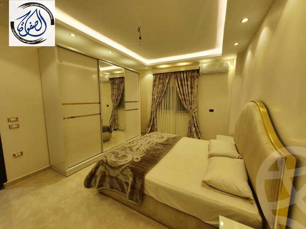 https://aqarmap.com.eg/en/listing/6074653-for-rent-cairo-new-cairo-compounds-el-mostashareen-compound