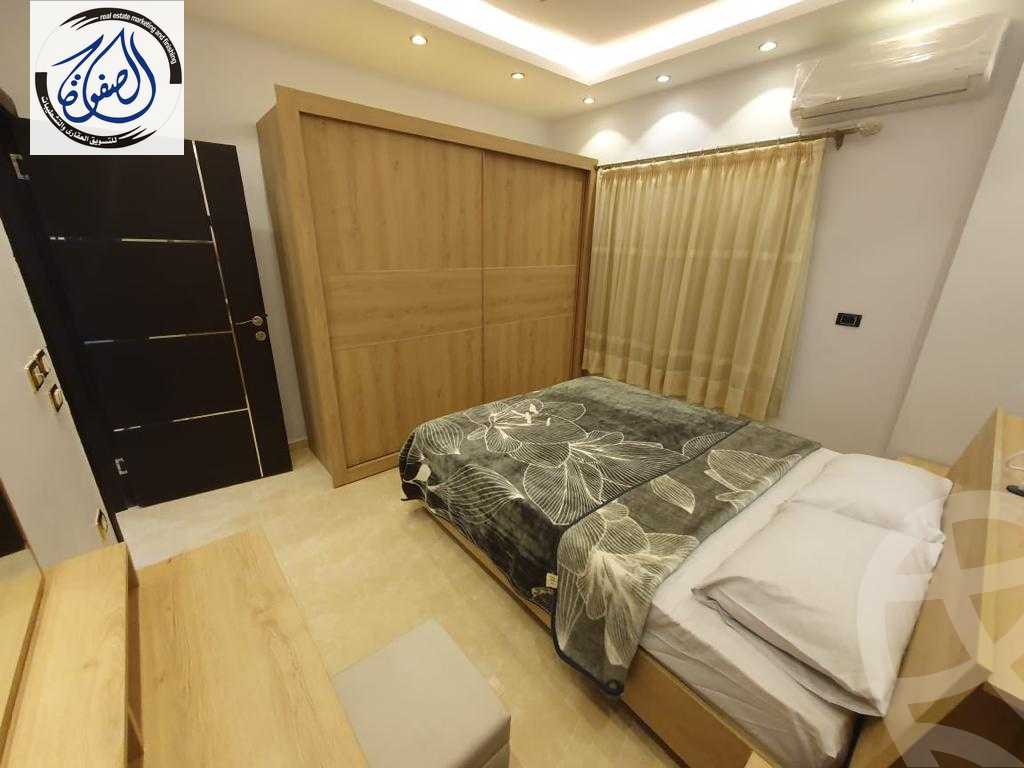 https://aqarmap.com.eg/en/listing/6074653-for-rent-cairo-new-cairo-compounds-el-mostashareen-compound