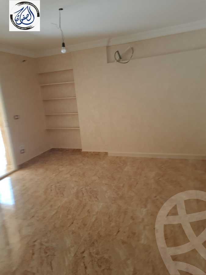 https://aqarmap.com.eg/en/listing/4246545-for-rent-cairo-new-cairo-compounds-fifth-square