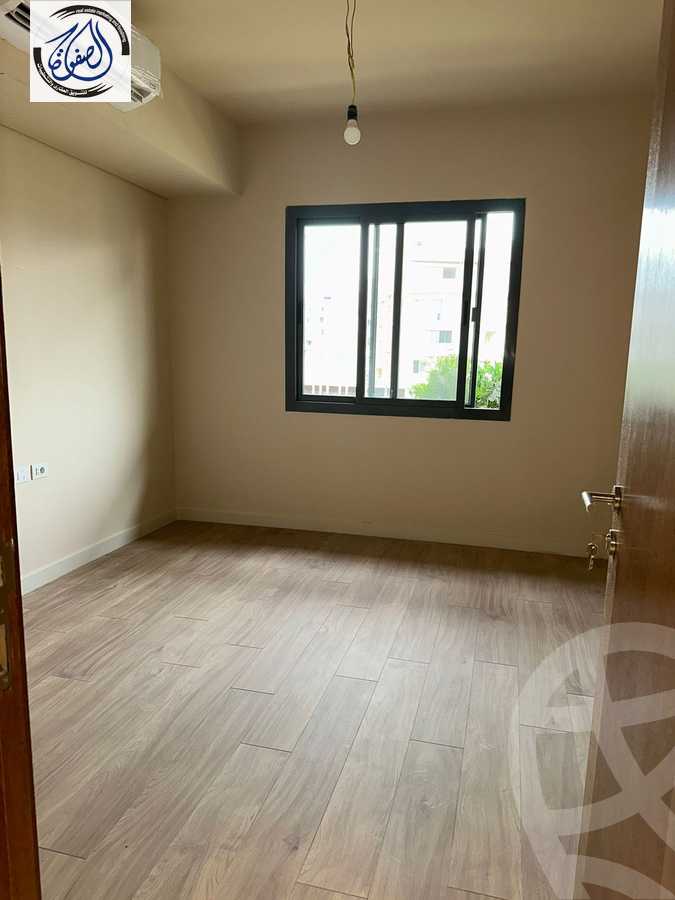 https://aqarmap.com.eg/en/listing/4254475-for-rent-cairo-new-cairo-compounds-villette