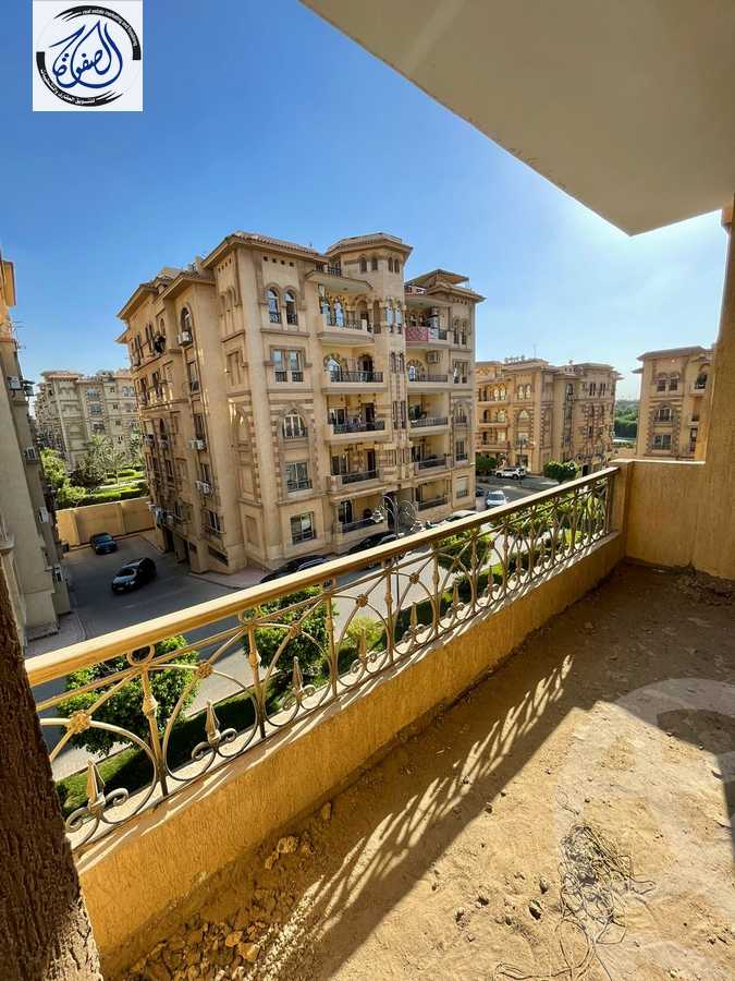 https://aqarmap.com.eg/en/listing/4286693-for-sale-cairo-new-cairo-compounds-hayati-residence