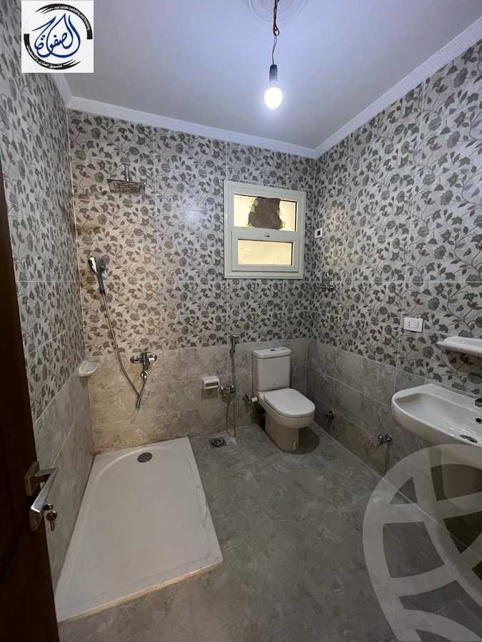 https://aqarmap.com.eg/ar/listing/4294313-for-rent-cairo-new-cairo-compounds-rock-vera
