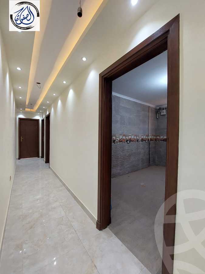 https://aqarmap.com.eg/ar/listing/4341503-for-rent-cairo-new-cairo-compounds-the-square